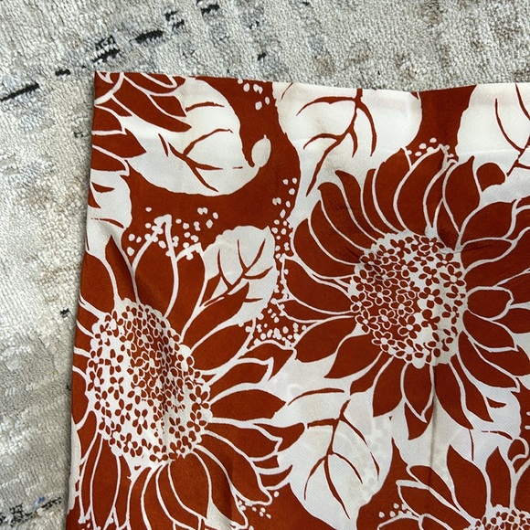 Madewell silk midi slip skirt in sunflower season - Picture 7 of 10